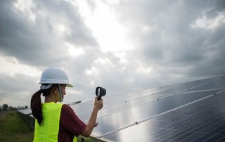 ¿Realmente funcionan los paneles solares en días nublados?